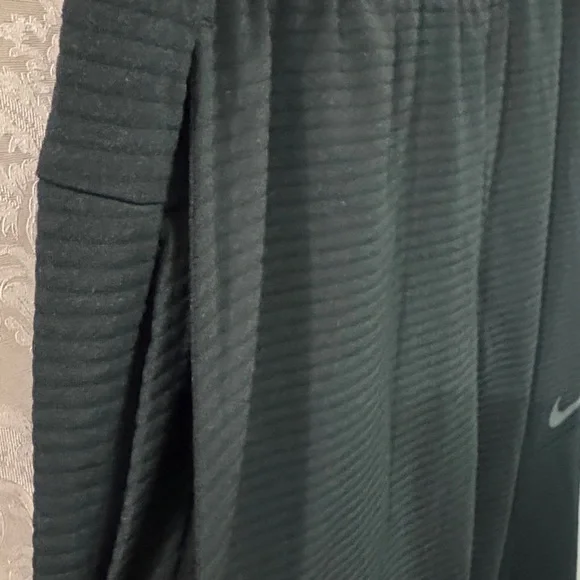Nike Black Athletic Pants - Picture 5 of 11
